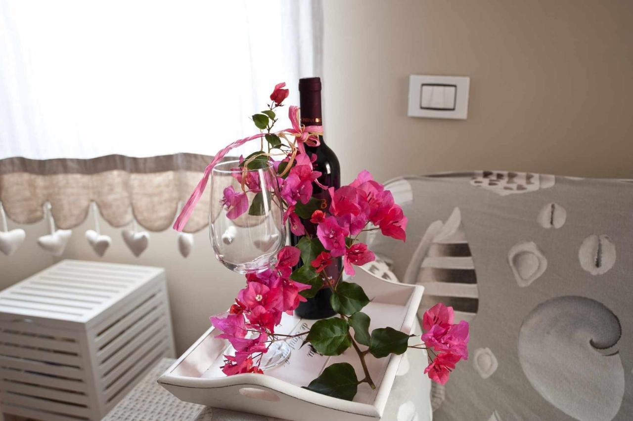Charming And Cozy House Apartment Nettuno Exterior photo