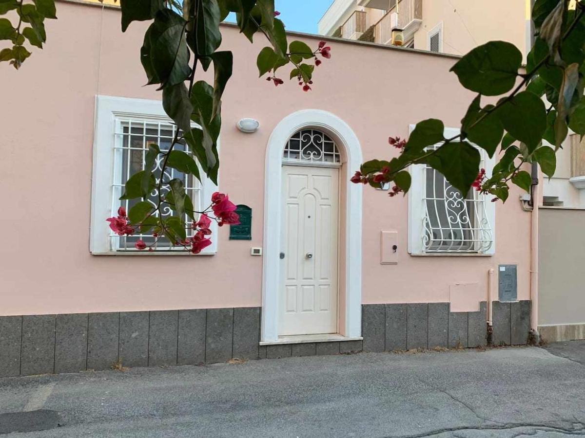 Charming And Cozy House Apartment Nettuno Exterior photo